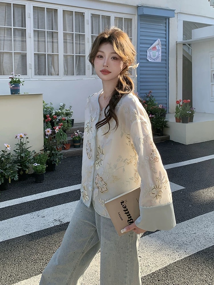 Lost in Paris top CTO1101 images